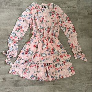 H&M Floral Long Sleeve Mini Dress with Ties  Size: US 2